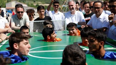 İnegöl’de öğrenciler ‘Kampüsfest’ ile coştu