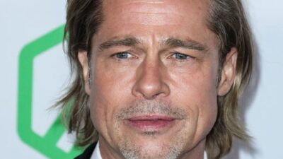 Brad Pitt kırmızı halıya etekle çıktı!