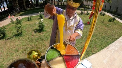 Dedesinden öğrendi şimdi müzede satıyor