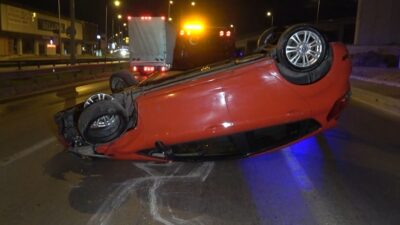 Alkollü sürücü takla attığı otomobilden burnu bile kanamadan çıktı