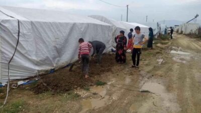 Sağanak yağmur sonrası 300 kişinin tahliye edildiği bölge gündüz görüntülendi