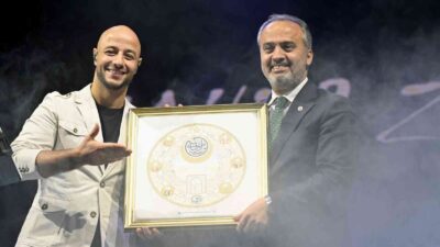 Bursa’da kültür sanat sezonu Maher Zain ile açıldı