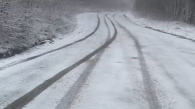 İznik‘te kar etkisini sürdürüyor