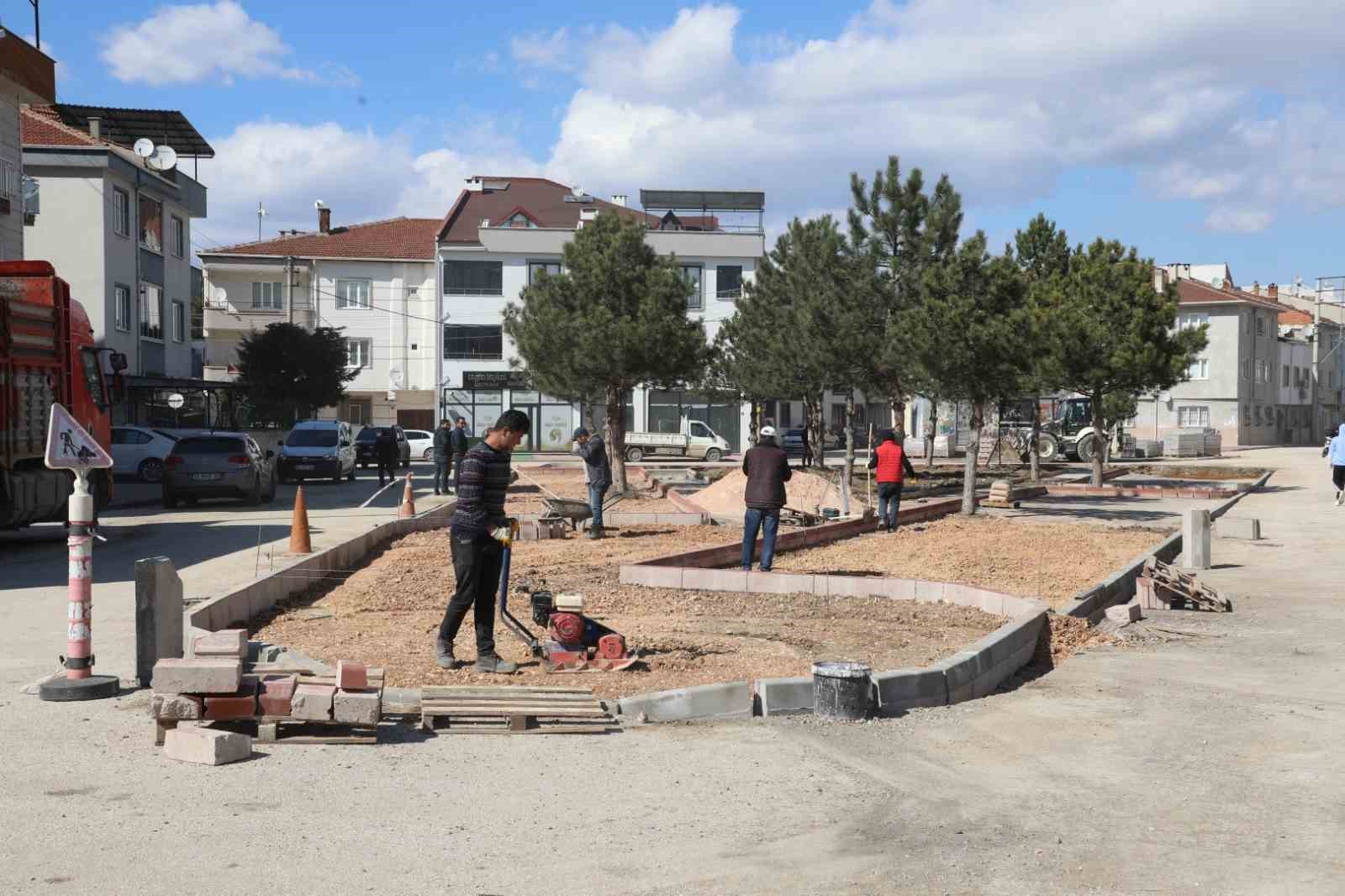 Cadde otoparklarına aynen “devam” kararı - Muharrem KARABULUT - Bursa Haber