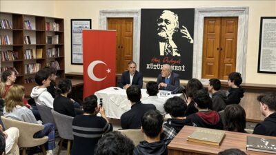 Prof. Dr. İlber Ortaylı, kütüphane konuşmalarına konuk oldu