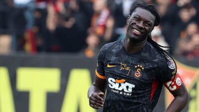 Erden Timur’dan Gomis açıklaması