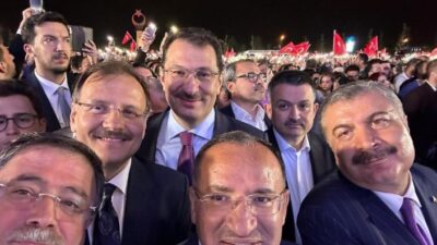 Erdoğan’ın yanındaki Çavuşoğlu’nun Beştepe izlenimleri!