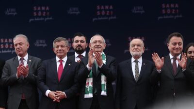 Karamollaoğlu, Babacan ve Davutoğlu’dan Bursa mesajları