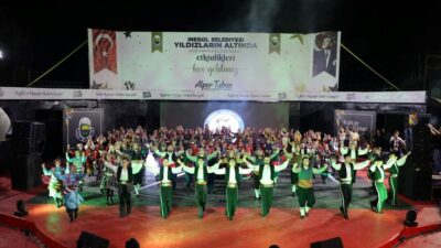 İnegöl Belediyesi Halk Dansları Topluluğundan muhteşem gece