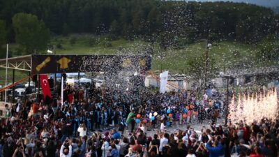 Bursa Yönder Okulları’ndan unutulmaz festival