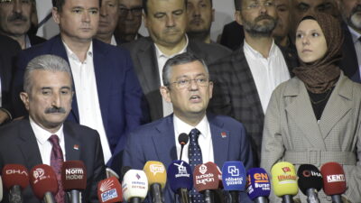 CHP Genel Başkan adayı Özgür Özel, Bursa’da konuştu: ‘Seçim yenilgisiyle yüzleşeceğiz’