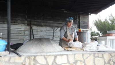 Bölge halkının vazgeçilmezleri arasında! Doğal kendi el emeği…