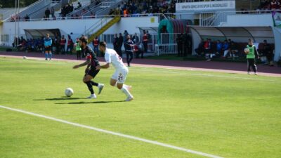 2. Lig’deki Bursa takımı puanı 90’da kurtardı