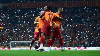 Galatasaray tecrübelilerle şampiyonluğa koşuyor