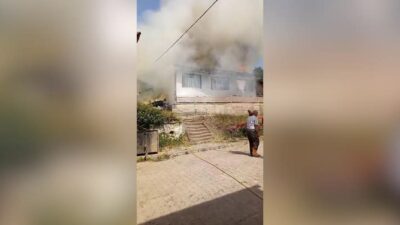 Bursa’da müstakil ev yandı