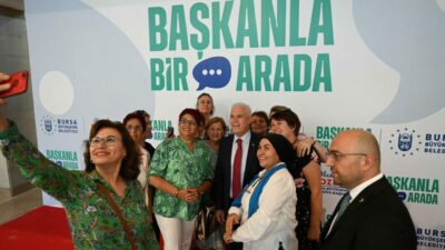 Başkan Bozbey Bursalılarla kucaklaştı