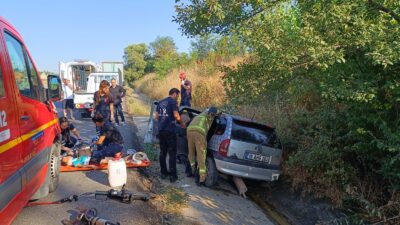 Bursa’da feci kaza:1 ölü, 2’si çocuk 3 yaralı