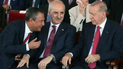 KKTC’de Erdoğan ve Özel’den dikkat çeken sohbet!