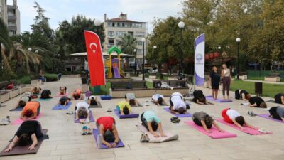 Mudanya’da pazar sabahı yoga ile başladı