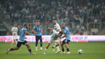 Bursaspor’dan süper galibiyet; Yüzüncü Yıl Atatürk Stadyumu’nda çifte bayram