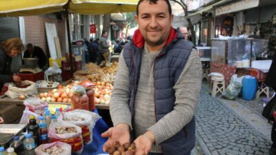 Şifalı meyve! Faydasını bilen fiyatını sormadan alıyor!