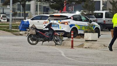 Bursa’da servis minibüsü ile motosiklet çarpıştı