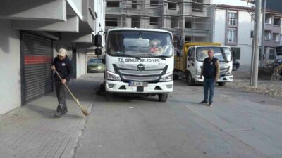 Bursa Gemlik’te boş arsalar temizleniyor