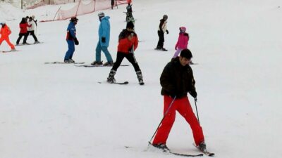 Bursa’da dağ sezonu yaklaşıyor! Uludağ’da kayak öğrenmenin saati ne kadar?