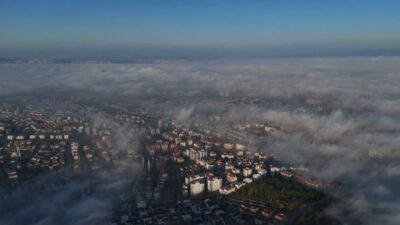 Bursa’da yoğun sis şehri yuttu