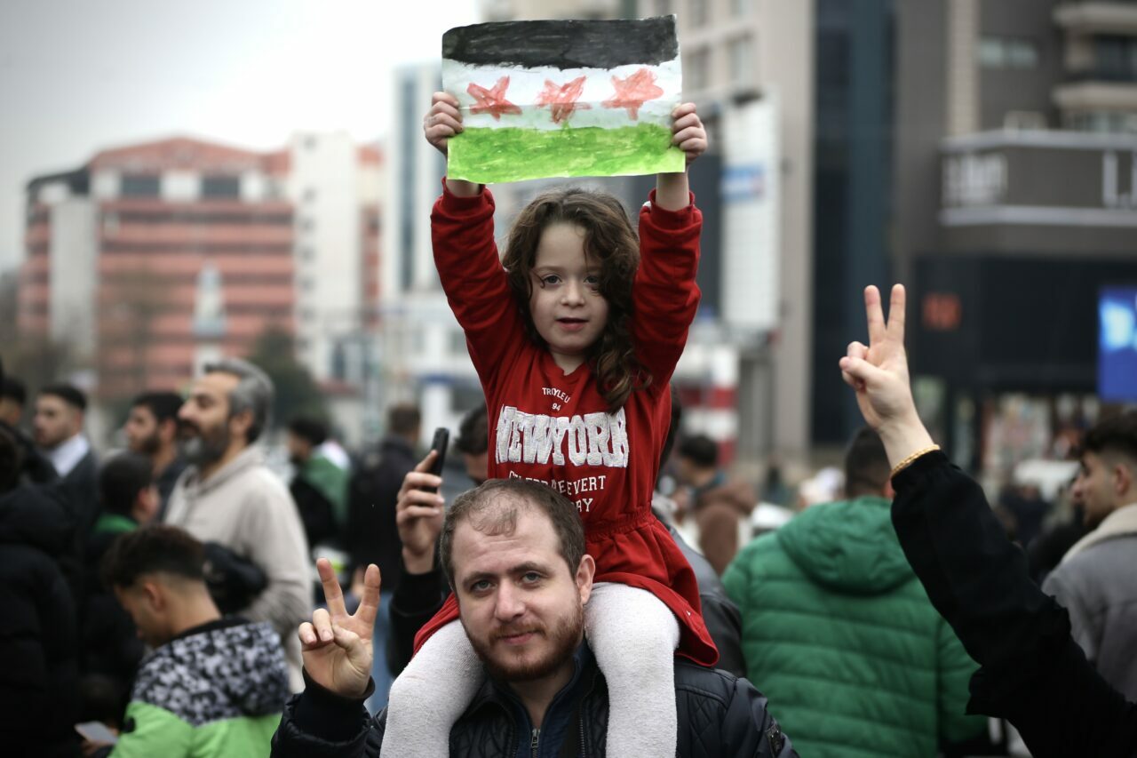 Bursa, Adana, Hatay, İzmir… Suriyelilerin kutlama görüntüleri