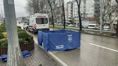 Bursa’da otomobil yayaya çarptı: 1 ölü