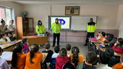 Karacabey’de öğrencilere trafik semineri