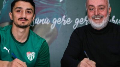 Bursaspor’un yeni transferi imzayı attı