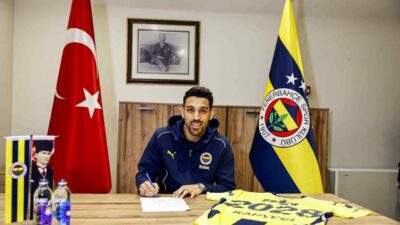 İrfan Can Kahveci, 3 yıl daha Fenerbahçe’de